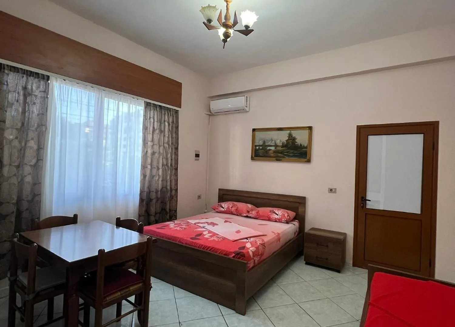Villa Green Vlore Guest house